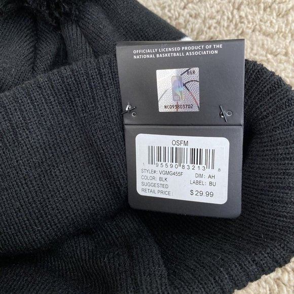 Atlanta Hawks NBA Ultra Game Beanie Black Red Gold Striped Patch Logo Knit Cap - Picture 3 of 4